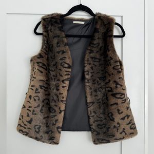 Faux Leopard Vest | Size: S/M